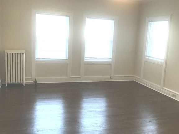 3rd image of 3807 N Prospect Ave APT 4