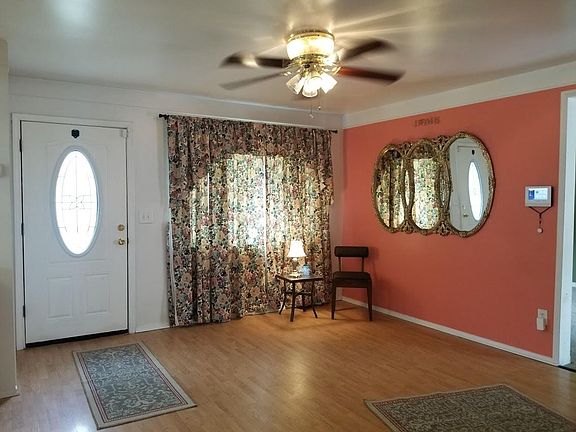 4th image of 33435 Fernwood St