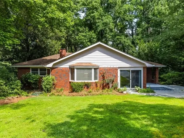 1102 Rogeretta Dr NE, Atlanta, GA 30329