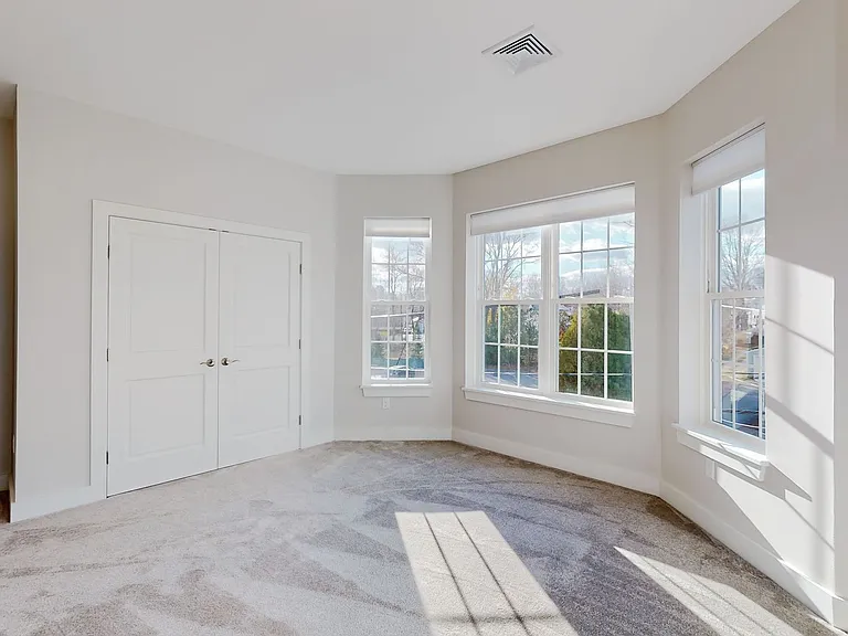 16 Sullivan St — Photo 6