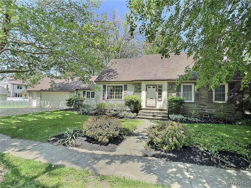 1st image of 290 Oakgrove Dr