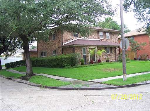 2nd image of 2200 Beck St