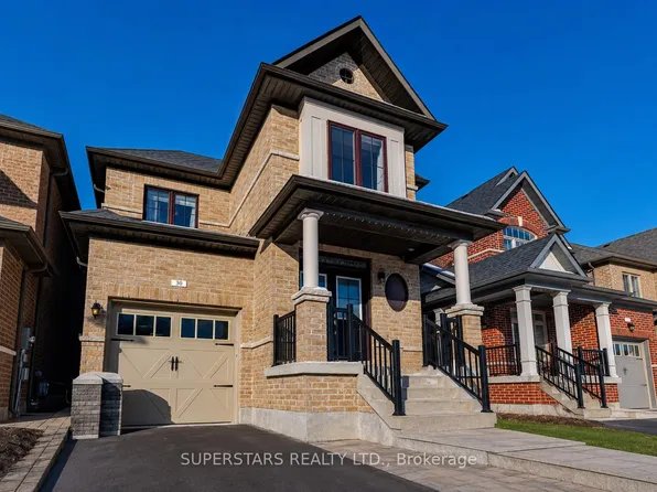 30 Festival Ct, East Gwillimbury, ON L9N 0N8