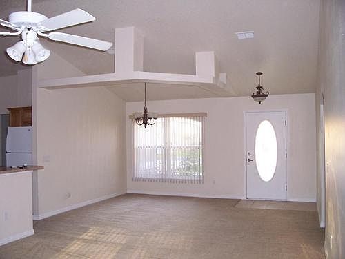 3rd image of 15 Pine Radial Dr