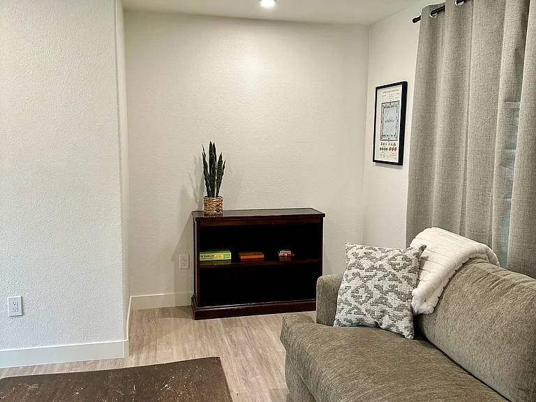 21125 E Munoz St — Photo 15