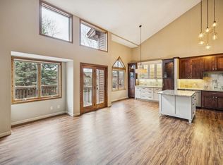 12532 Parkwood Dr, Burnsville, MN 55337