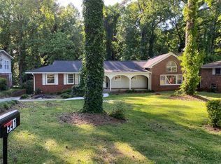 541 Collier Ridge Dr NW, Atlanta, GA 30318