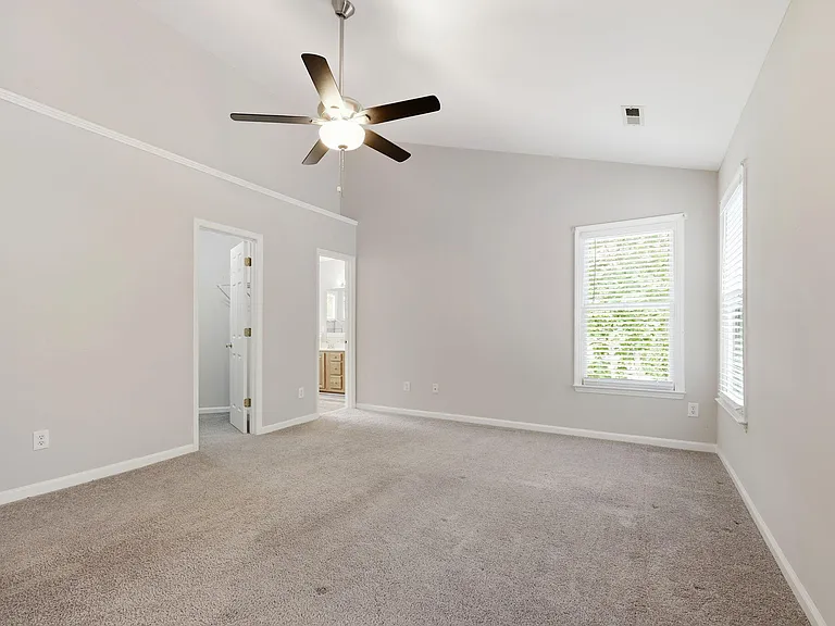 2716 Steeple Run Dr — Photo 18