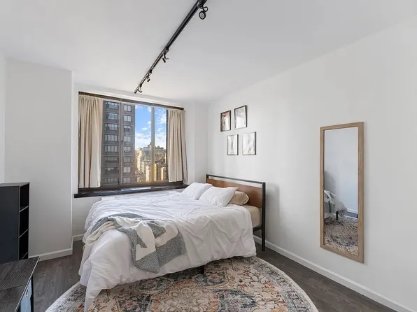 157 East 32nd Street image 12 of 16