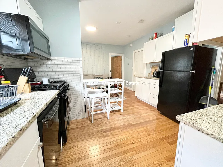 44 Ward St #2 — Photo 5