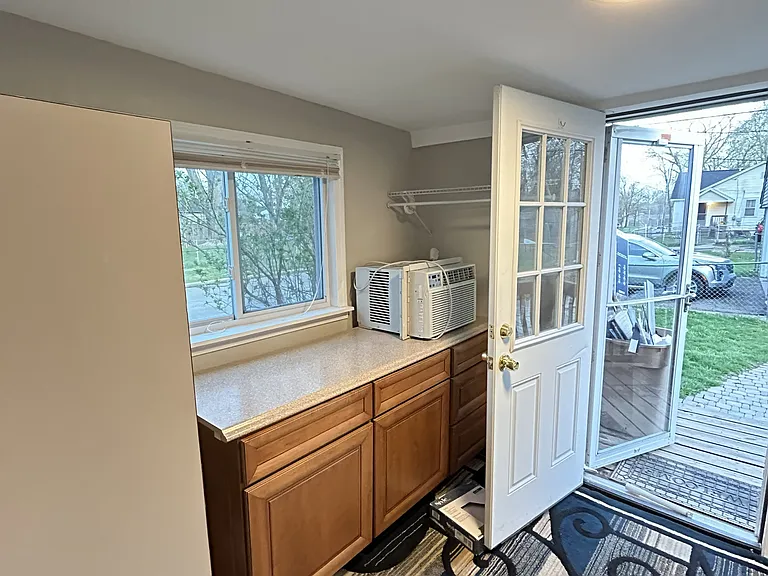 79 W Cornell Ave — Photo 9