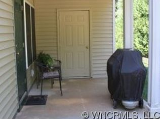 16 Krista Cir SUITE D, Candler, NC 28715