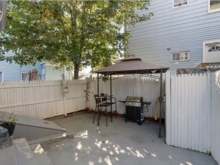 62 Mount Pleasant St — Photo 8