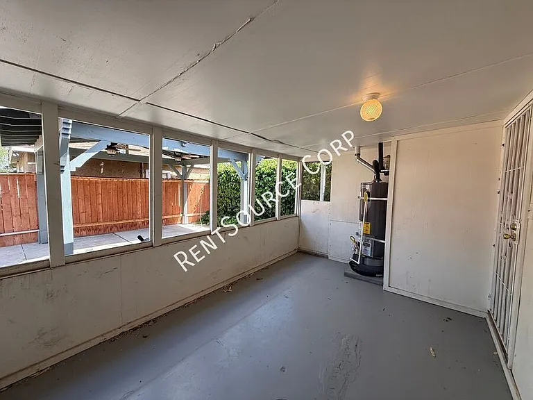 1149 W Avenue H11 — Photo 22