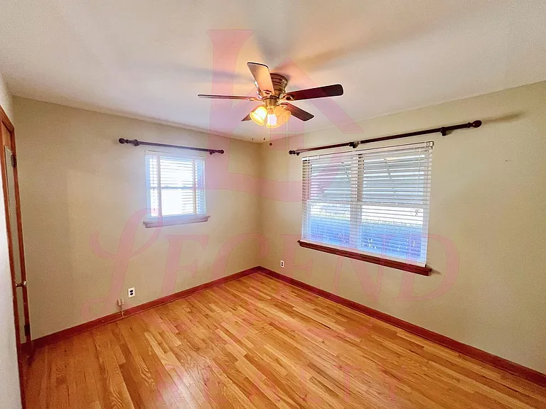 2533 Tamm Ave — Photo 7