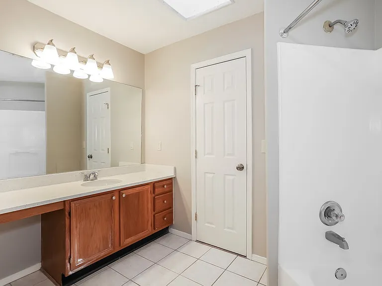 5966 Lazy Meadow Ct — Photo 11