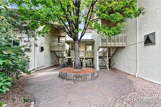 View of Complex - 2707 Valmont Rd #305B