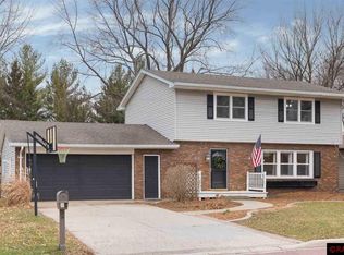 2633 E Main St, Mankato, MN 56001