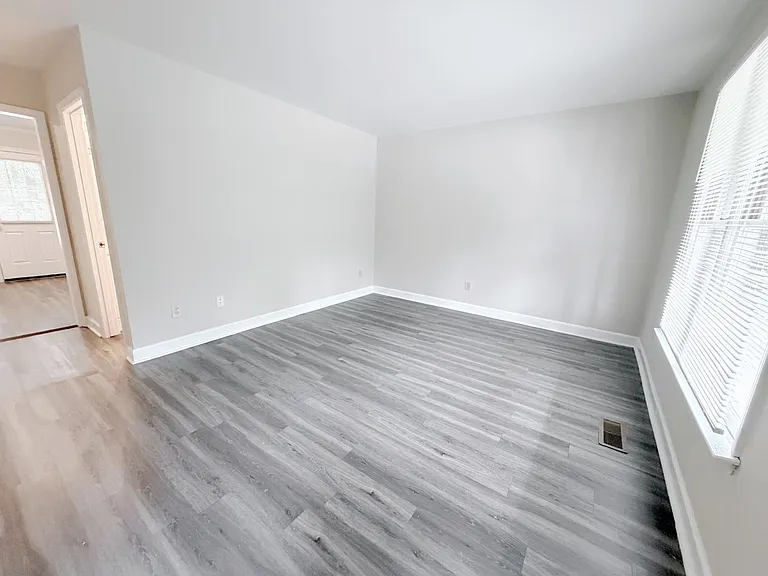 433 Creekway Dr — Photo 20