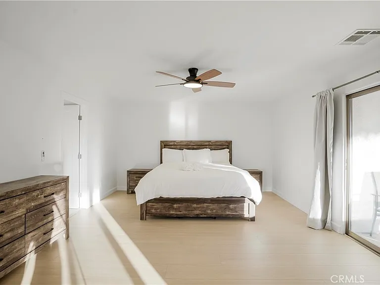 68135 Tachevah Dr — Photo 16