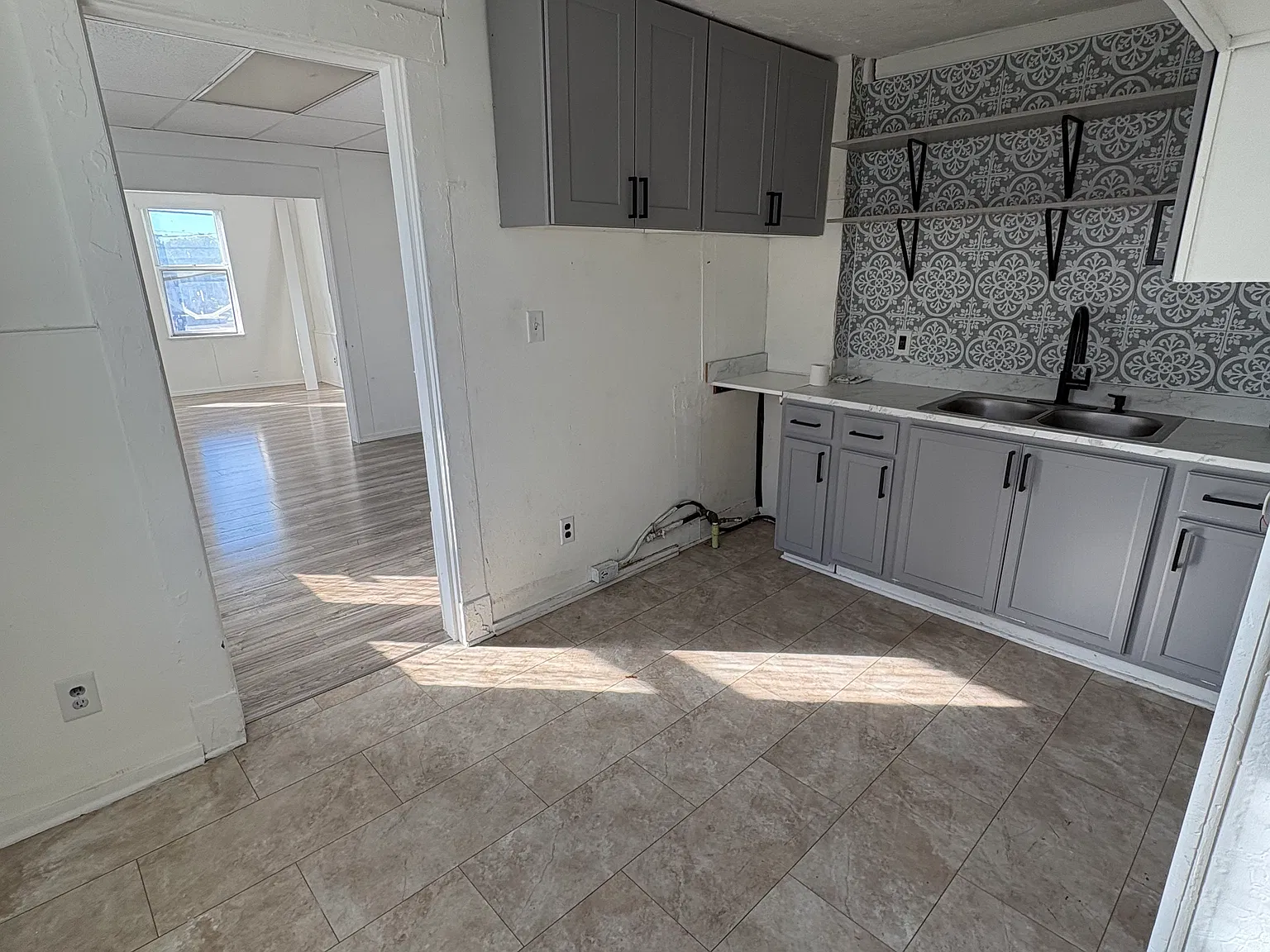 1 bed, $950 — Photo 3