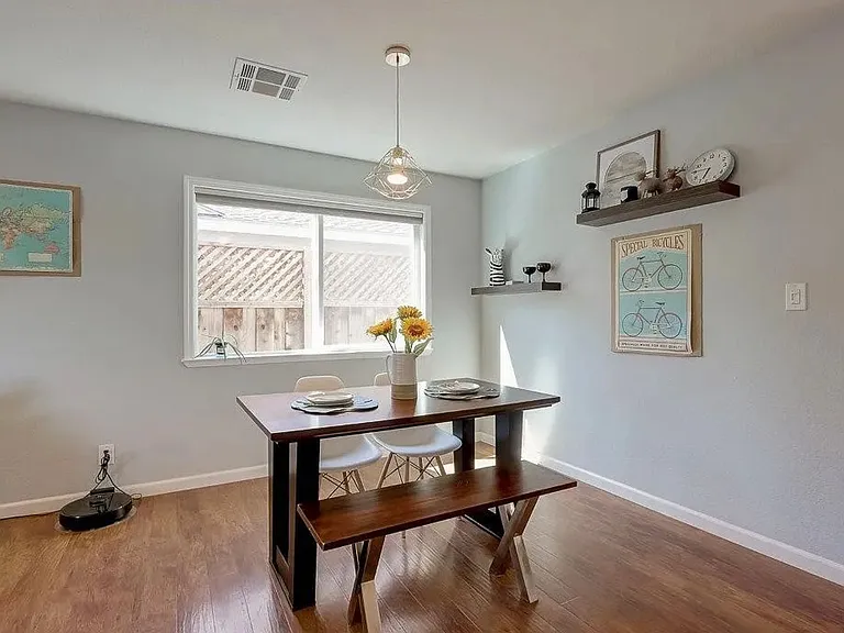 1312 Morrill Ave — Photo 6