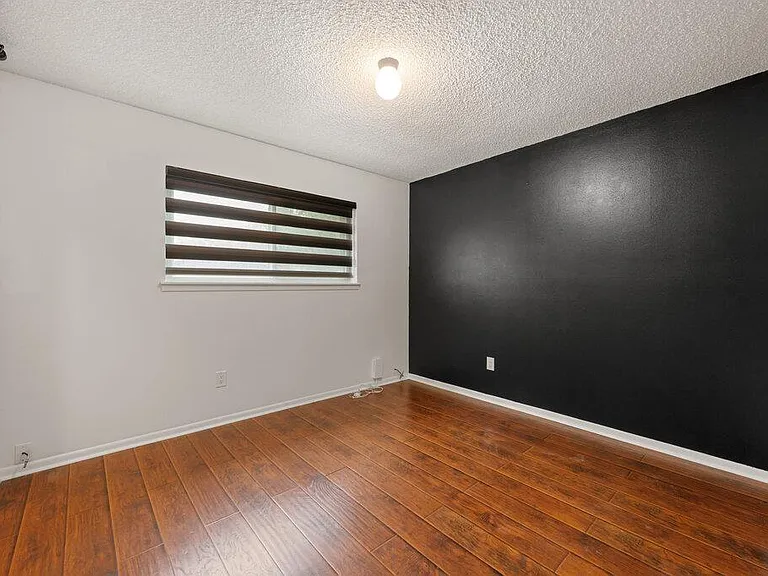 1003 Minda Dr — Photo 21