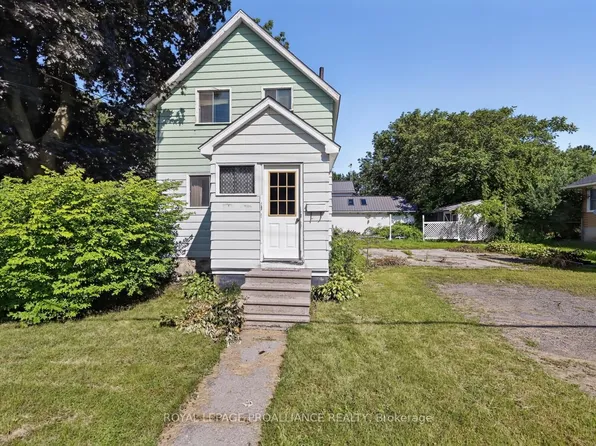 300 Park St E, Prescott, ON K0E 1T0
