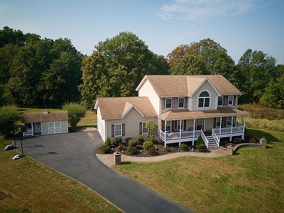 5th image of 16 Velde Ct