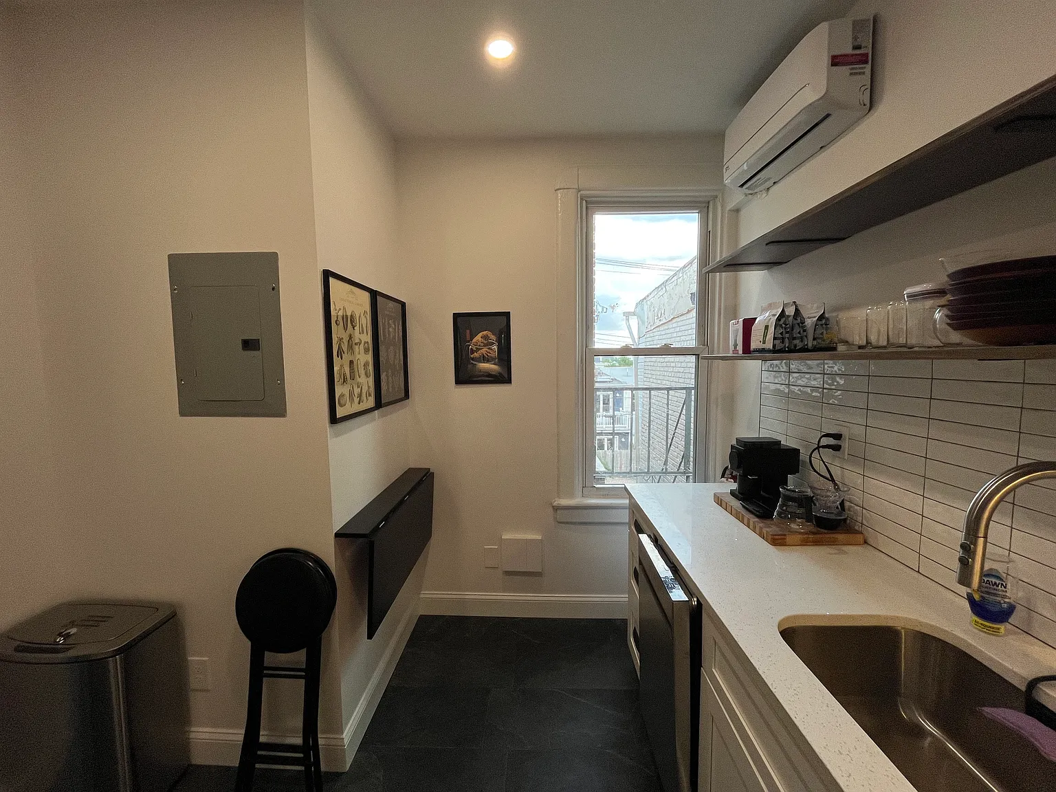 1 bed, 900 sqft, $1,850 — Photo 3