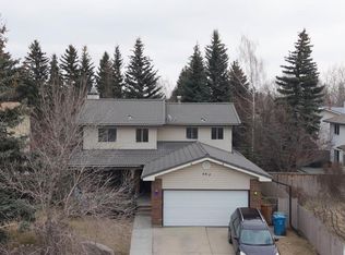983 Woodbine Blvd SW, Calgary, AB T2W4A7