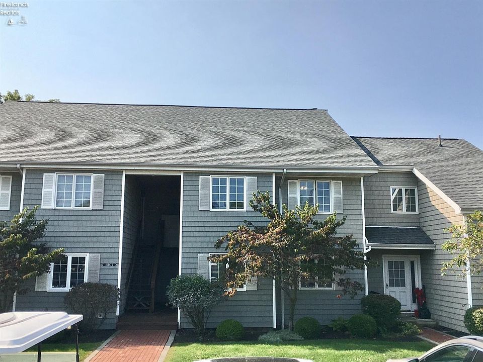 1st image of 111 W Lakeshore Dr