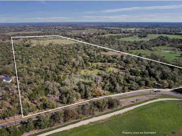 221 Old Waelder Rd, Flatonia, TX 78941