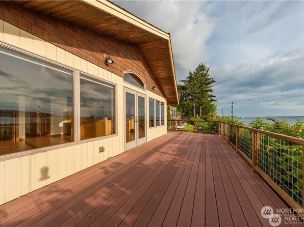 2267 N Nugent Road, Lummi Island, WA 98262