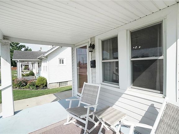 5th image of 1822 Greenwood Ave