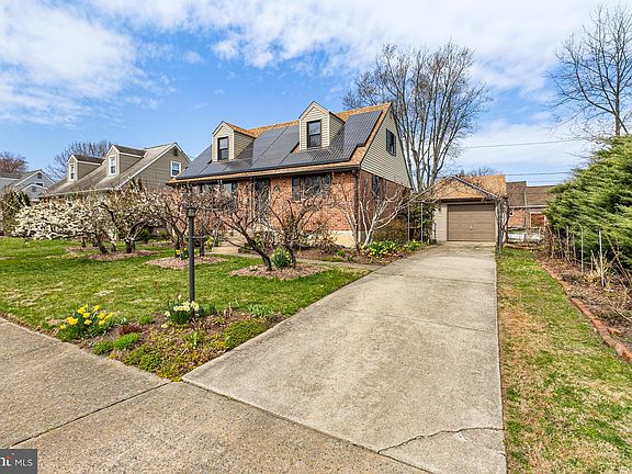 2nd image of 107 Devonshire Rd