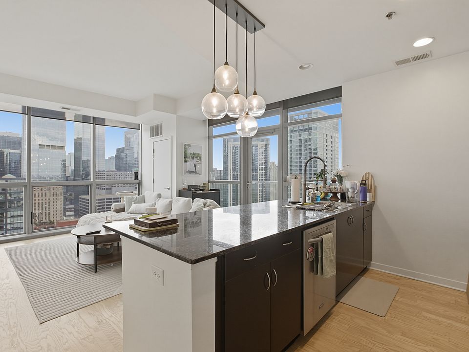 303 W Ohio St #3006, Chicago, IL 60610 | Zillow