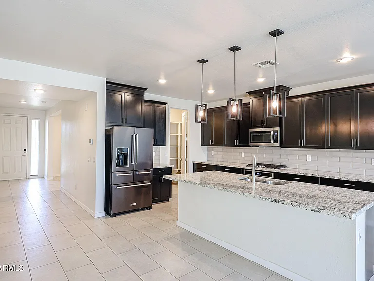 14090 W Old Oak Ln — Photo 13