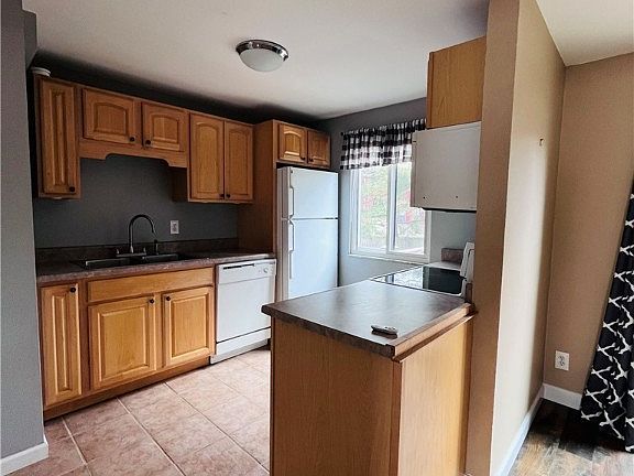 4th image of 106 Bellwood Ct