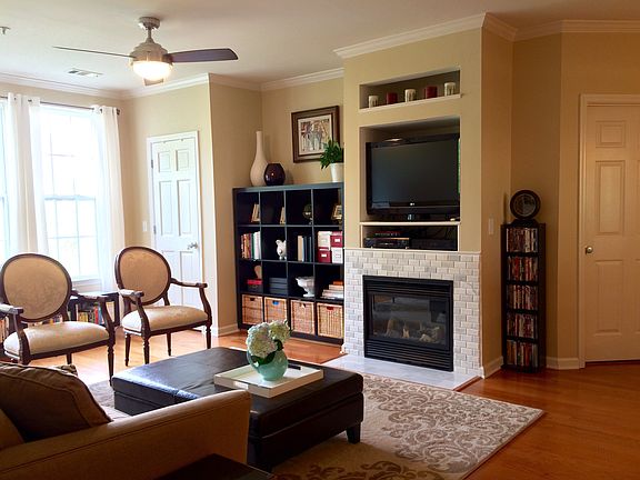 5th image of 100 Ladyshire Ln APT A306