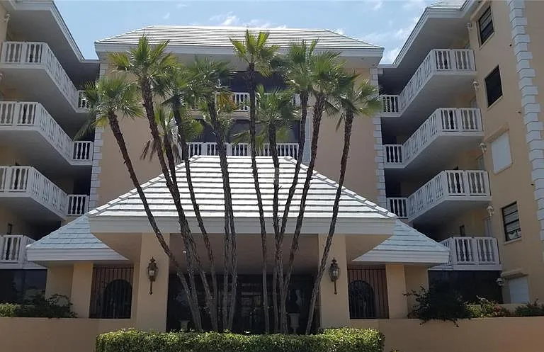 6650 Sunset Way #220 — Photo 1
