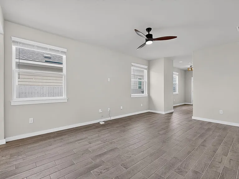 116 Appleberry Ln — Photo 6