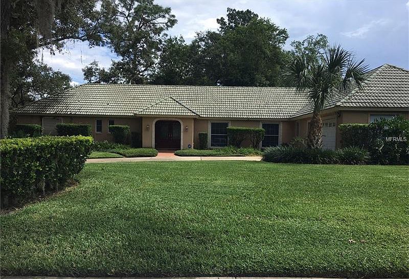 1st image of 302 Fox Valley Dr