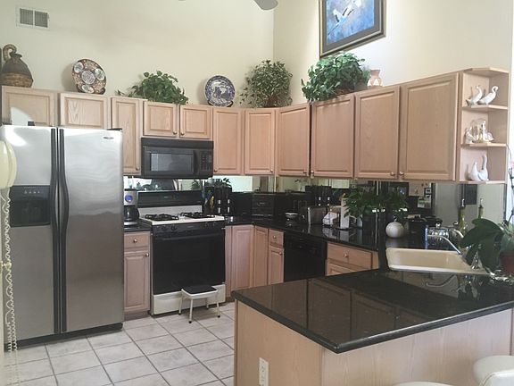 3rd image of 701 Constance Ln