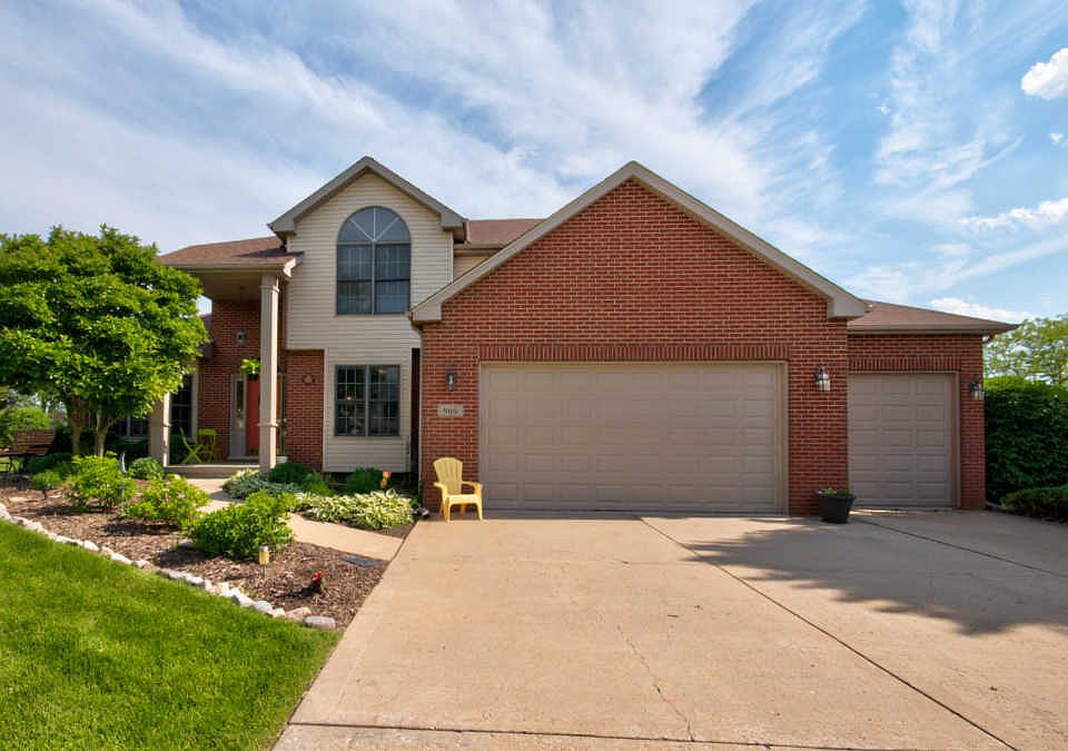 1st image of 906 Joanne Dr