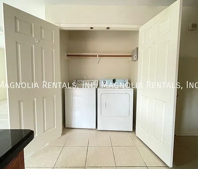 3705 S Fairmont Ave #A — Photo 23