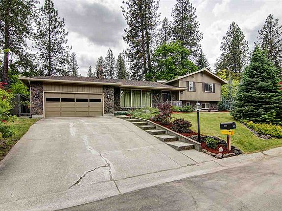 2nd image of 1315 W Bellwood Dr