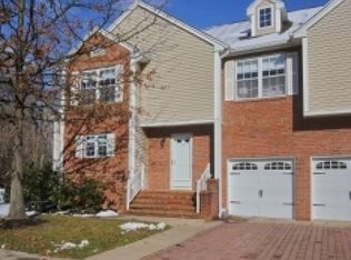 14 Berkeley Sq, Berkeley Heights, NJ 07922