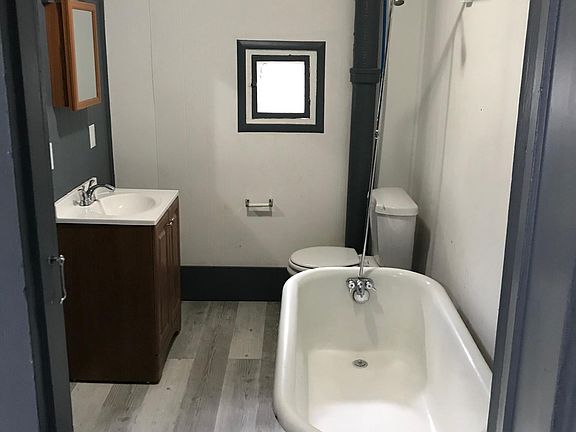 3rd image of 240 4th St #1