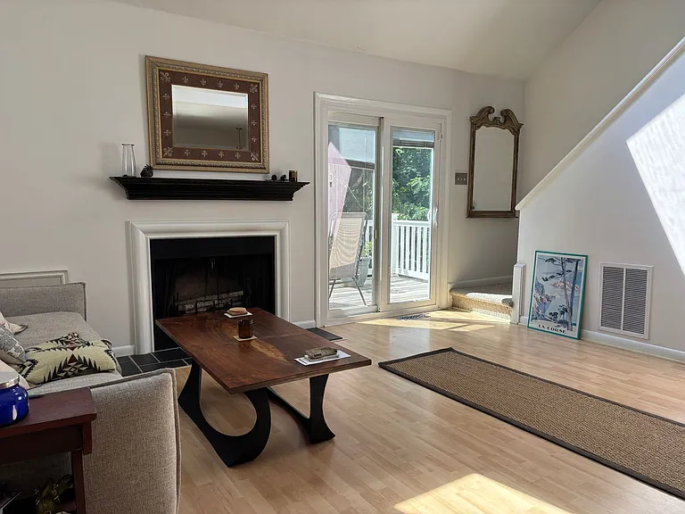 5180 Winterberry Ct — Photo 8